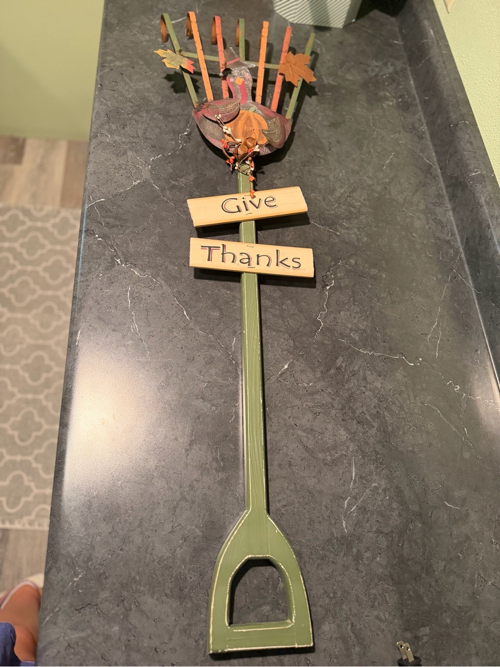 Decorative Metal Thanksgiving Turkey Rake Wall Hanging